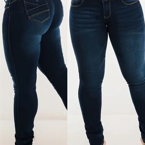 Women's Dark Blue Jeans